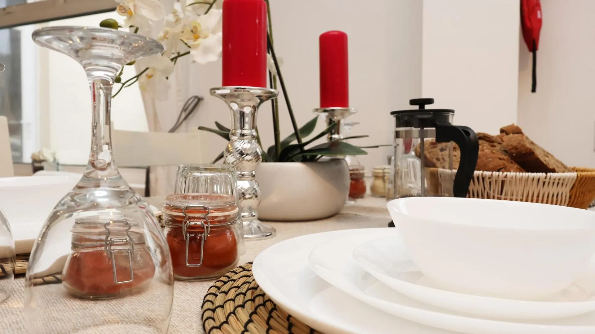 Bed & Breakfast Cardiff City Guesthouse, Central Rooms, Fast Wi-Fi, On-Street Parking