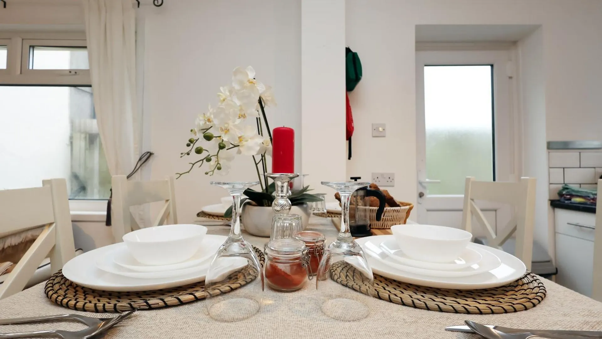 Cardiff City Guesthouse, Central Rooms, Fast Wi-Fi, On-Street Parking